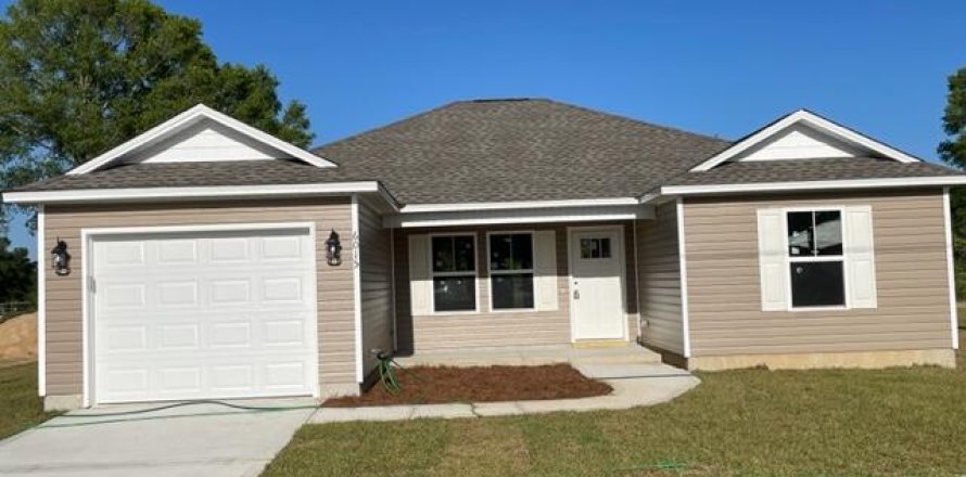House in Crestview, Florida 3 bedrooms, 117.52 sq.m. № 562529