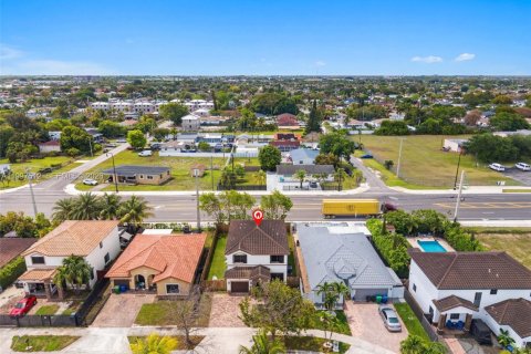 Casa en venta en Homestead, Florida, 4 dormitorios, 199.28 m2 № 2063301 - foto 21
