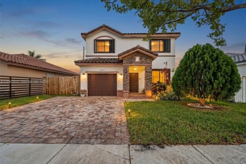 Casa en Homestead, Florida 4 dormitorios, 199.28 m2 № 2063301