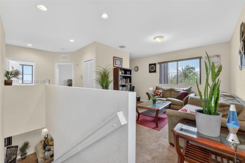 Casa en venta en Homestead, Florida, 4 dormitorios, 199.28 m2 № 2063301 - foto 11