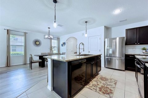 Villa ou maison à vendre à Odessa, Floride: 5 chambres, 227.33 m2 № 2133206 - photo 5