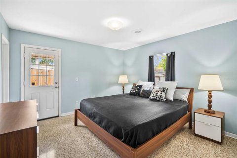 Casa en venta en Tampa, Florida, 4 dormitorios, 152.27 m2 № 2151858 - foto 13