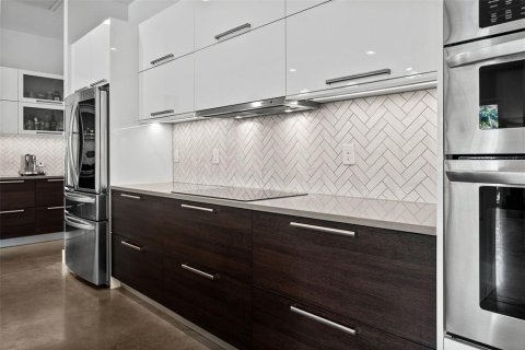 Купить виллу или дом в Сарасота, Флорида 14 комнат, 268.67м2, № 1568250 - фото 10