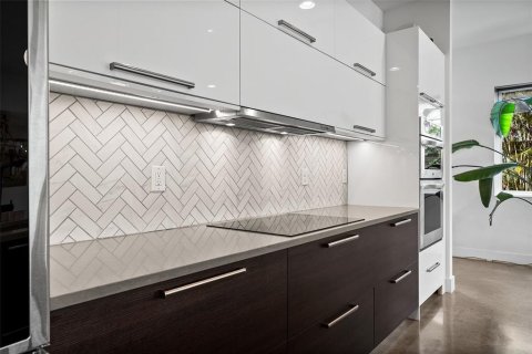 Купить виллу или дом в Сарасота, Флорида 14 комнат, 268.67м2, № 1568250 - фото 11