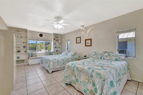 Casa en venta en Hutchinson Island South, Florida, 3 dormitorios, 216.28 m2 № 1802204 - foto 29