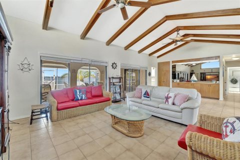 Casa en venta en Hutchinson Island South, Florida, 3 dormitorios, 216.28 m2 № 1802204 - foto 11