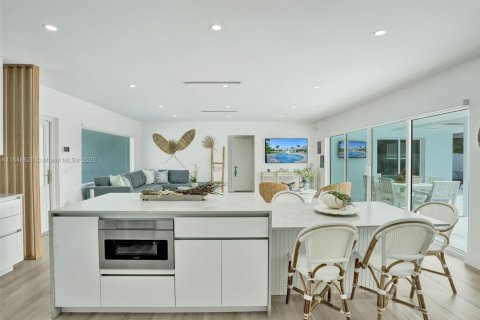 Casa en venta en Riviera Beach, Florida, 3 dormitorios, 127.65 m2 № 1844130 - foto 11