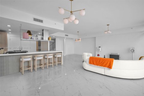 Copropriété à vendre à North Miami Beach, Floride: 2 chambres, 170.57 m2 № 1996732 - photo 7