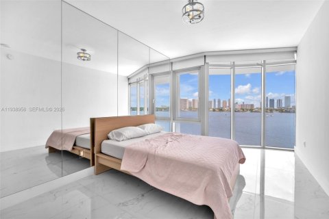 Copropriété à vendre à North Miami Beach, Floride: 2 chambres, 170.57 m2 № 1996732 - photo 21