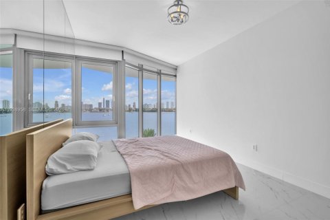 Copropriété à vendre à North Miami Beach, Floride: 2 chambres, 170.57 m2 № 1996732 - photo 22