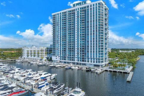 Copropriété à vendre à North Miami Beach, Floride: 2 chambres, 170.57 m2 № 1996732 - photo 30