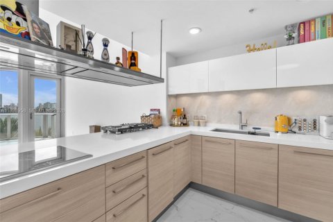 Copropriété à vendre à North Miami Beach, Floride: 2 chambres, 170.57 m2 № 1996732 - photo 11