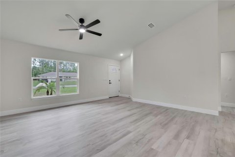 House in Citrus Springs, Florida 3 bedrooms, 138.7 sq.m. № 2203778 - photo 12