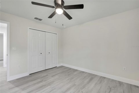House in Citrus Springs, Florida 3 bedrooms, 138.7 sq.m. № 2203778 - photo 18