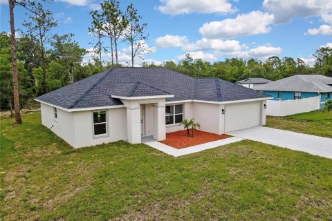 House in Citrus Springs, Florida 3 bedrooms, 138.7 sq.m. № 2203778 - photo 2