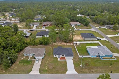 House in Citrus Springs, Florida 3 bedrooms, 138.7 sq.m. № 2203778 - photo 4