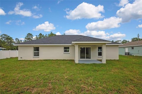 House in Citrus Springs, Florida 3 bedrooms, 138.7 sq.m. № 2203778 - photo 22