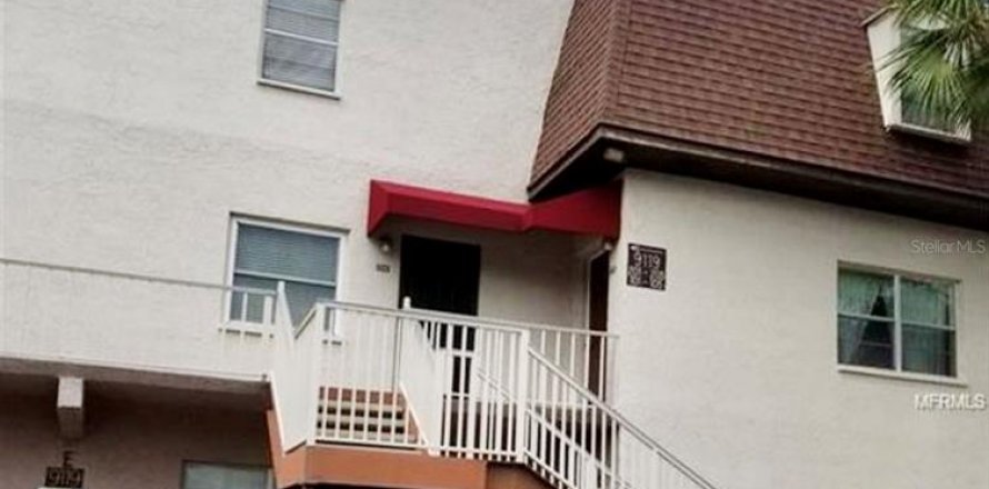 Condominio en Tampa, Florida, 1 dormitorio № 2206098