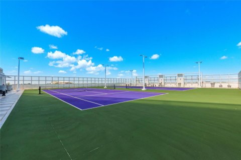 Copropriété à vendre à Sunrise, Floride: 2 chambres, 131.92 m2 № 2191480 - photo 17