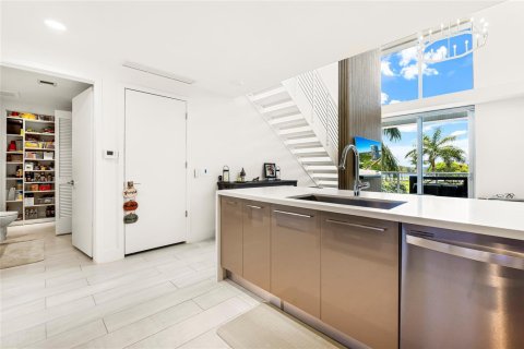 Copropriété à vendre à Sunrise, Floride: 2 chambres, 131.92 m2 № 2191480 - photo 5