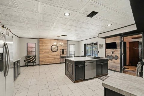 Casa en venta en Weeki Wachee, Florida, 3 dormitorios, 165.92 m2 № 2156071 - foto 7