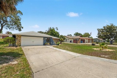 Casa en venta en Weeki Wachee, Florida, 3 dormitorios, 165.92 m2 № 2156071 - foto 25