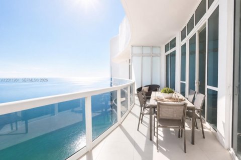 Condo in Sunny Isles Beach, Florida, 2 bedrooms  № 2074956 - photo 19