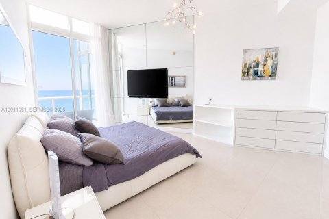 Condo in Sunny Isles Beach, Florida, 2 bedrooms  № 2074956 - photo 10