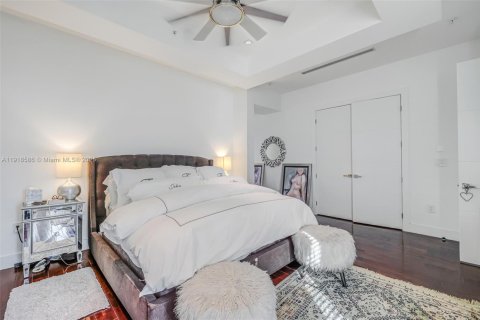 Condo in Coral Gables, Florida, 3 bedrooms  № 1976988 - photo 22