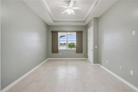House in Mount Dora, Florida 3 bedrooms, 207.26 sq.m. № 2393712 - photo 21