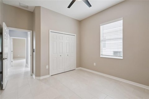 House in Mount Dora, Florida 3 bedrooms, 207.26 sq.m. № 2393712 - photo 24