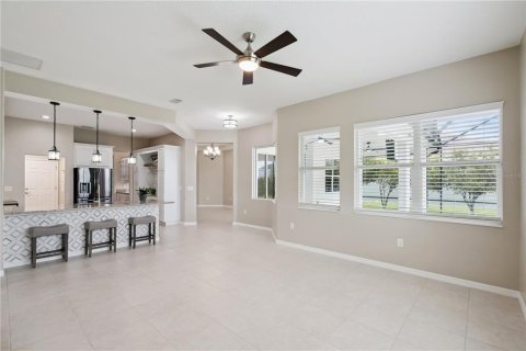 House in Mount Dora, Florida 3 bedrooms, 207.26 sq.m. № 2393712 - photo 11