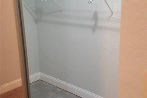 Condominio en venta en Hallandale Beach, Florida, 2 dormitorios, 111.48 m2 № 2250204 - foto 15