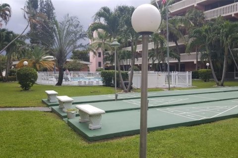 Condominio en venta en Hallandale Beach, Florida, 2 dormitorios, 111.48 m2 № 2250204 - foto 19