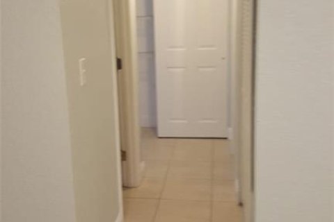 Condominio en venta en Hallandale Beach, Florida, 2 dormitorios, 111.48 m2 № 2250204 - foto 8