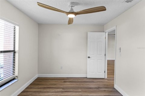 House in Kissimmee, Florida 3 bedrooms, 123.47 sq.m. № 1344132 - photo 21