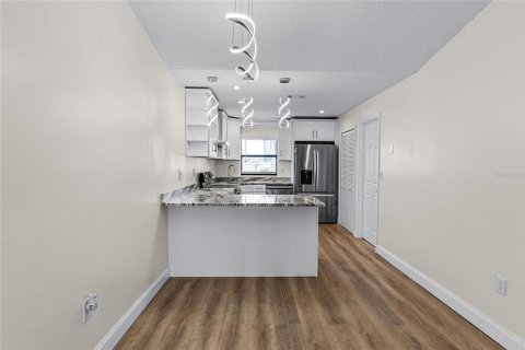 House in Kissimmee, Florida 3 bedrooms, 123.47 sq.m. № 1344132 - photo 7