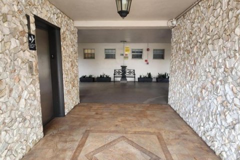Condo in Hollywood, Florida, 1 bedroom  № 2260955 - photo 3