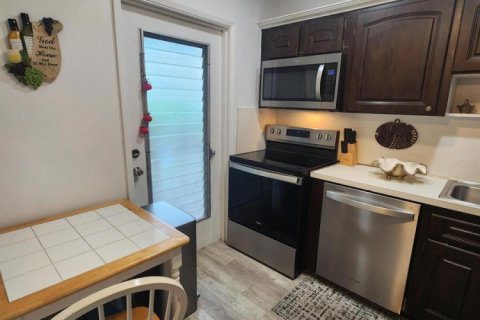 Condo in Hollywood, Florida, 1 bedroom  № 2260955 - photo 8