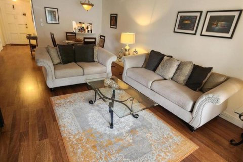 Condo in Hollywood, Florida, 1 bedroom  № 2260955 - photo 17
