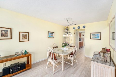 Copropriété à vendre à Saint Petersburg, Floride: 1 chambre, 69.21 m2 № 1717325 - photo 13