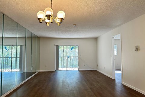 Copropriété à louer à Palm Harbor, Floride: 2 chambres, 107.3 m2 № 1918639 - photo 4