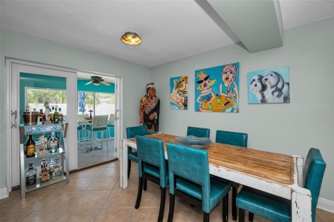 Villa ou maison à vendre à Belleair Beach, Floride: 3 chambres, 181.62 m2 № 2220927 - photo 28
