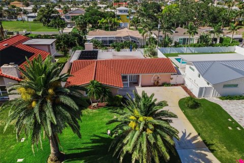Villa ou maison à vendre à Belleair Beach, Floride: 3 chambres, 181.62 m2 № 2220927 - photo 13