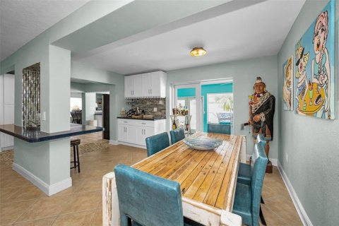 Villa ou maison à vendre à Belleair Beach, Floride: 3 chambres, 181.62 m2 № 2220927 - photo 29