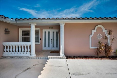 Villa ou maison à vendre à Belleair Beach, Floride: 3 chambres, 181.62 m2 № 2220927 - photo 20