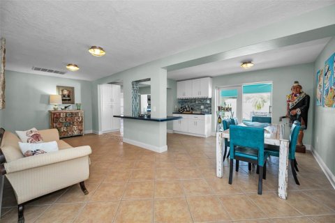 Villa ou maison à vendre à Belleair Beach, Floride: 3 chambres, 181.62 m2 № 2220927 - photo 23