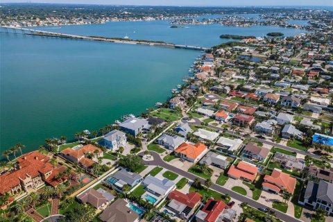 Villa ou maison à vendre à Belleair Beach, Floride: 3 chambres, 181.62 m2 № 2220927 - photo 8
