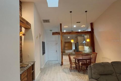 House in Tarpon Springs, Florida 3 bedrooms, 125.42 sq.m. № 2239373 - photo 28