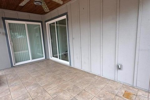 House in Tarpon Springs, Florida 3 bedrooms, 125.42 sq.m. № 2239373 - photo 29